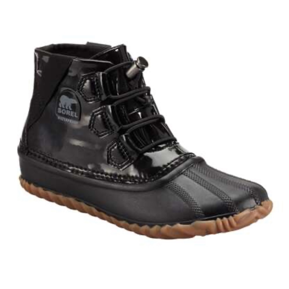 NWT Sorel size 7 black waterproof boots, rubber soles